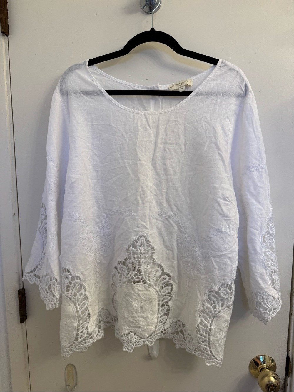 Cynthia Rowley White Linen and lace Scoop Neck Top 1x